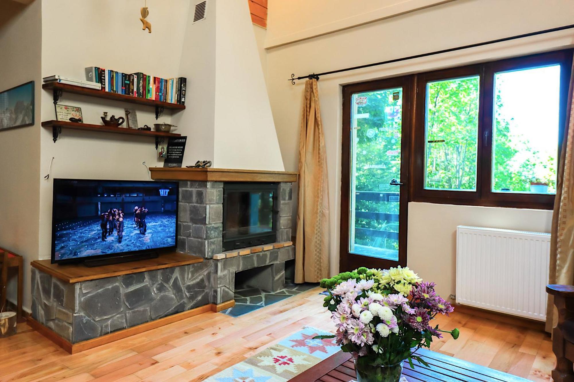 Mountain Family Chalet On Prahova Valley Comarnic Exteriér fotografie